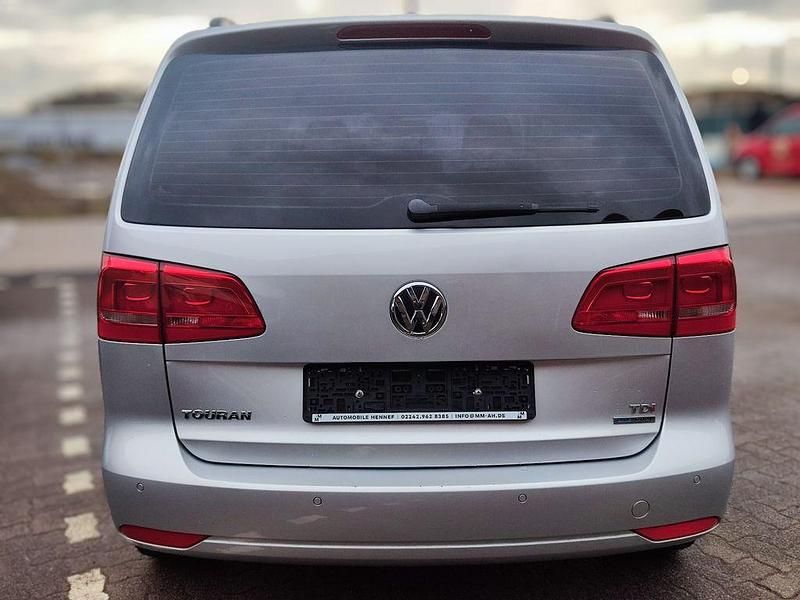 Gebraucht VW Touran 105 PS (77 kW) 2014 Silber Van / Kleinbus