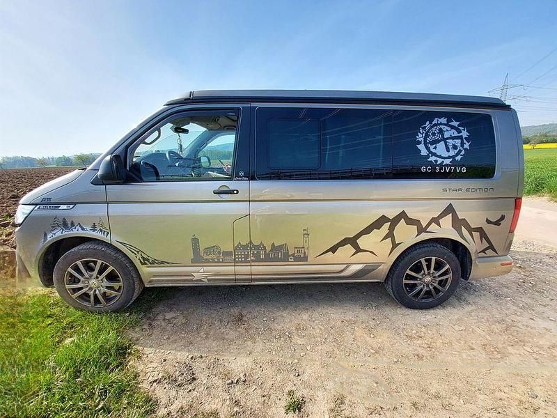 Second-hand VW Multivan 150 CP (110 kW) 2021 Bej Monovolum