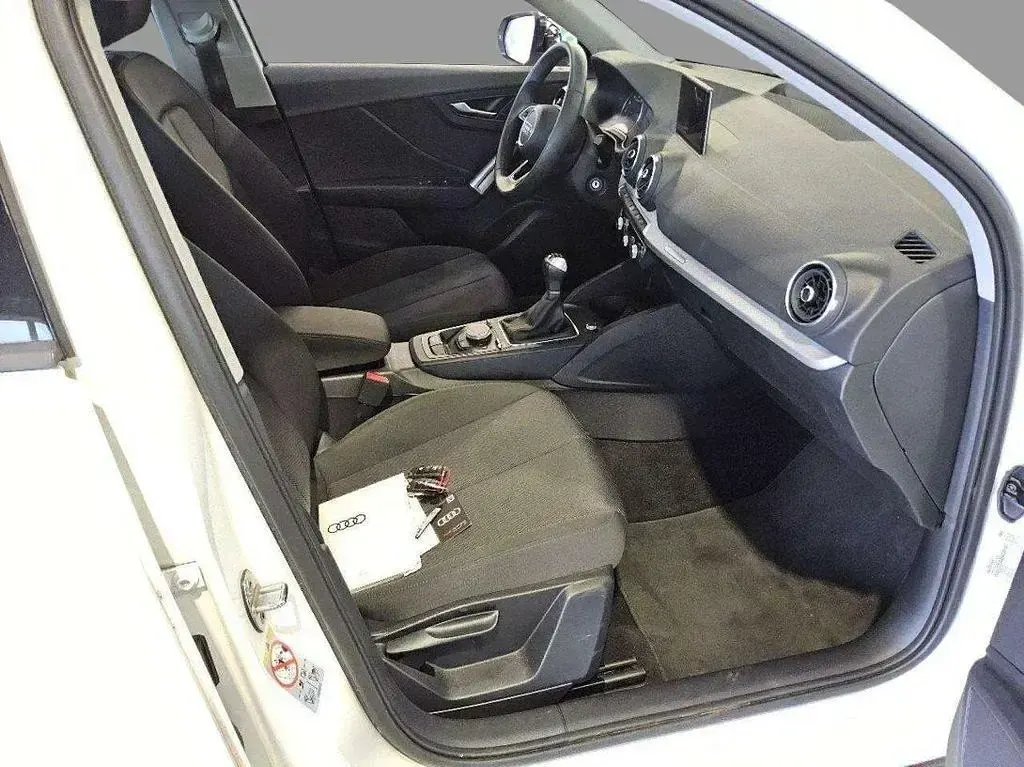 Gebraucht Audi Q2 Advanced 110 PS (80 kW) 2023 Weiß SUV