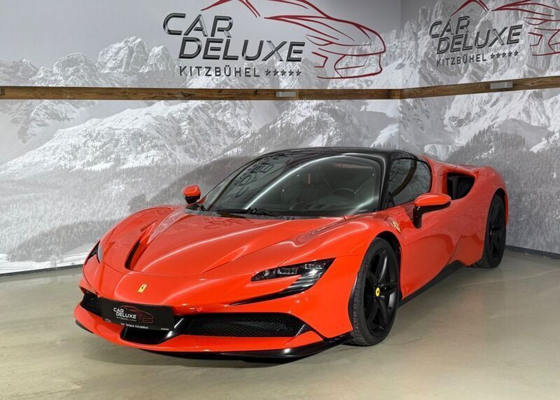 Rot Gebraucht 2023 Ferrari SF90 Cabrio | 474.810 € - Bild 1/4