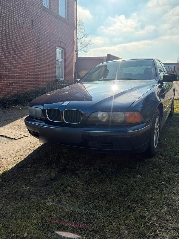 Gebraucht BMW 520 150 PS (110 kW) 1998 Blau Limousine