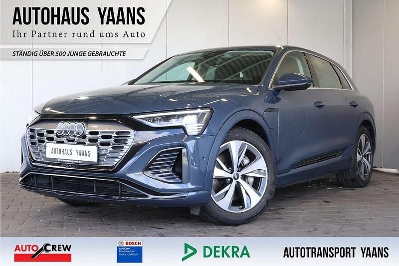 Gebraucht Audi Q8 e-tron S-Line 300 kW (408 PS) 2023 Blau SUV