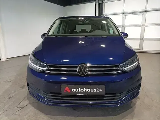 Gebraucht VW Touran Comfortline 150 PS (110 kW) 2023 Blau Van / Kleinbus