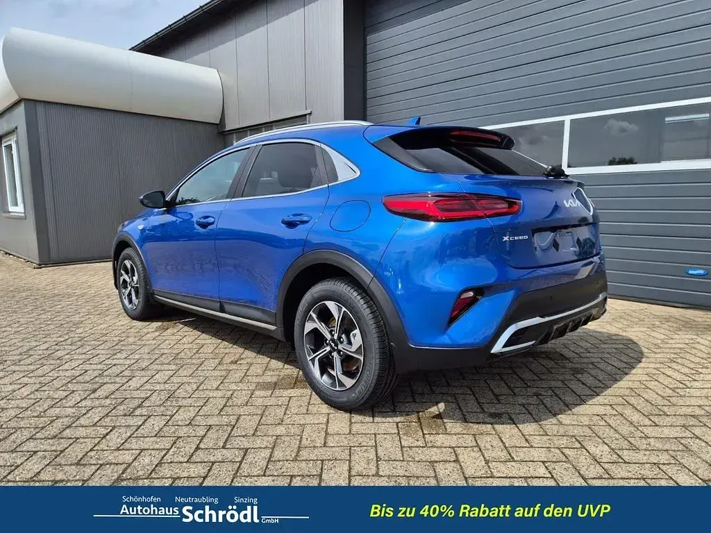 Neu Kia XCeed 150 PS (110 kW) 2026 Blueflame metallic SUV