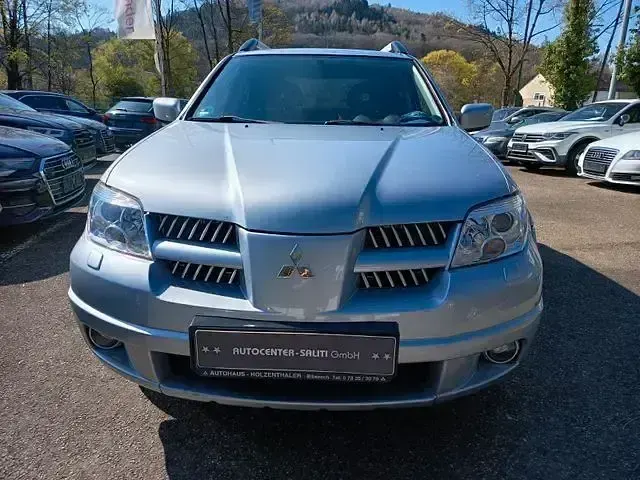 Gebraucht Mitsubishi Outlander Intense 160 PS (117 kW) 2006 Silber SUV