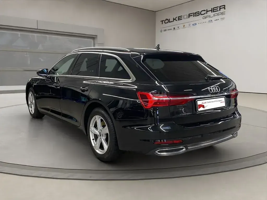 Second-hand Audi A6 Advanced 265 CP (194 kW) 2023 Negru Break