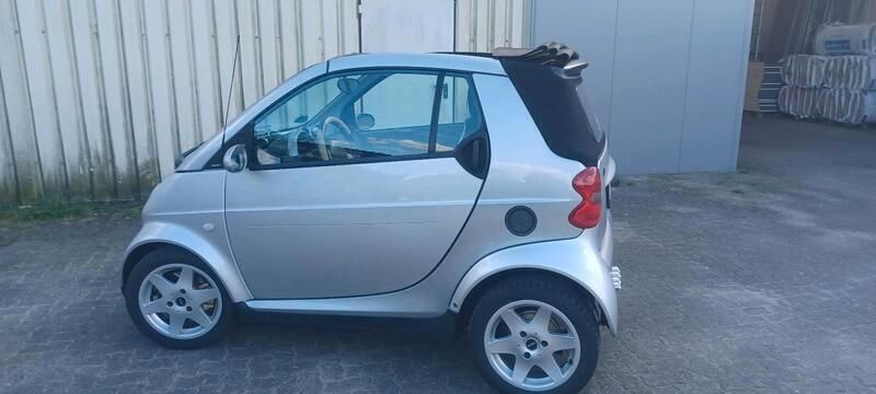 Silber Gebraucht 2003 Smart ForTwo Cabrio Cabrio | 2.600 € (Fairer Preis) - Bild 1/4