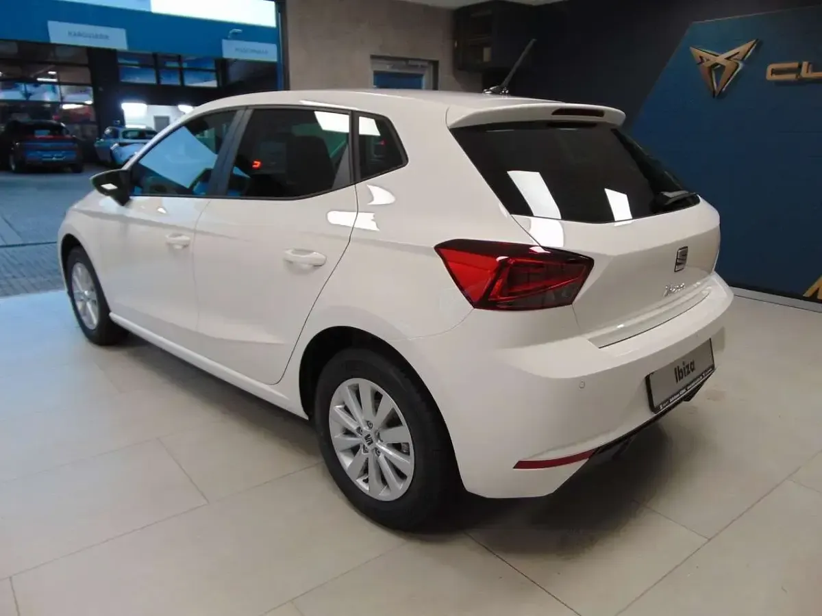 Neu Seat Ibiza 116 PS (85 kW) 2025 Weiß Limousine