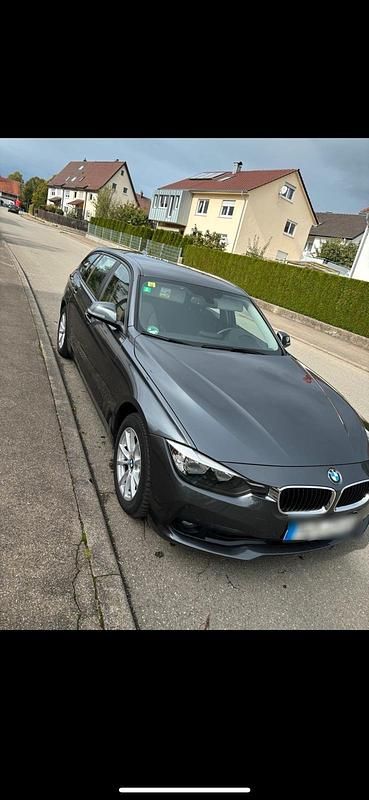 Grau Gebraucht 2016 BMW 318 Kombi | 11.000 € (Fairer Preis) - Bild 1/4