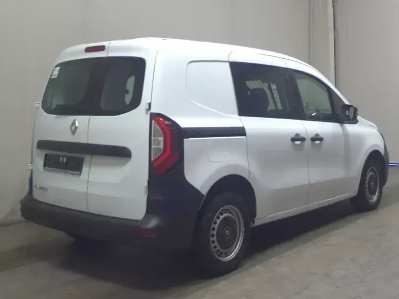 Używany Renault Kangoo 95 KM (69 kW) 2023 Biały Minivan