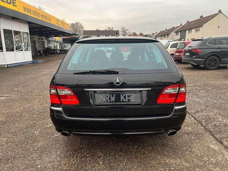 Gebraucht Mercedes E320 Avantgarde 224 PS (164 kW) 2008 Schwarz Kombi
