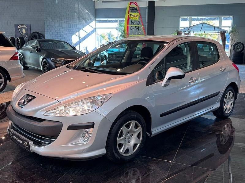 Silber Gebraucht 2009 Peugeot 308 Tendance Limousine | 3.495 € (Fairer Preis) - Bild 1/4