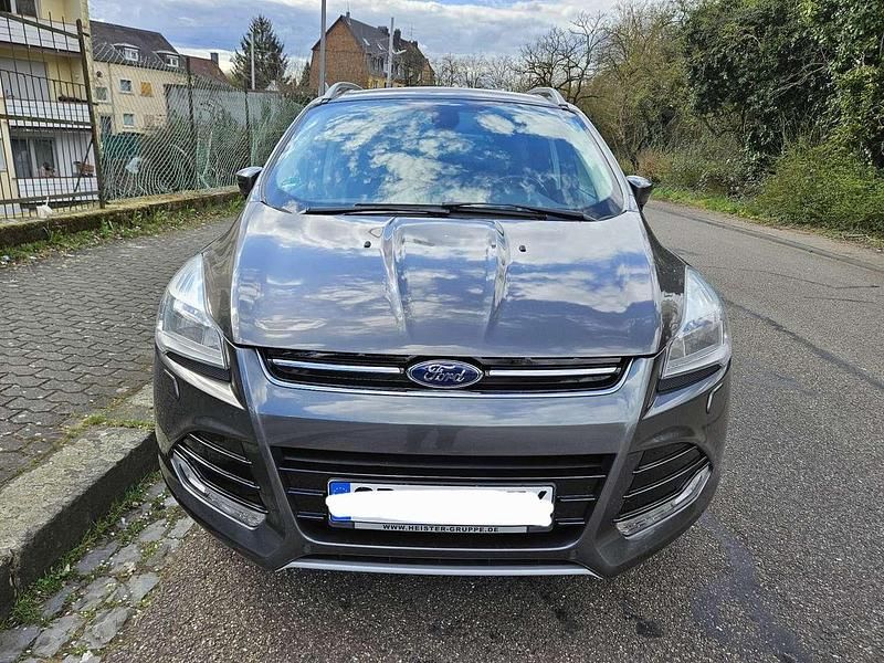Gebraucht Ford Kuga Titanium 179 PS (131 kW) 2014 Grau SUV