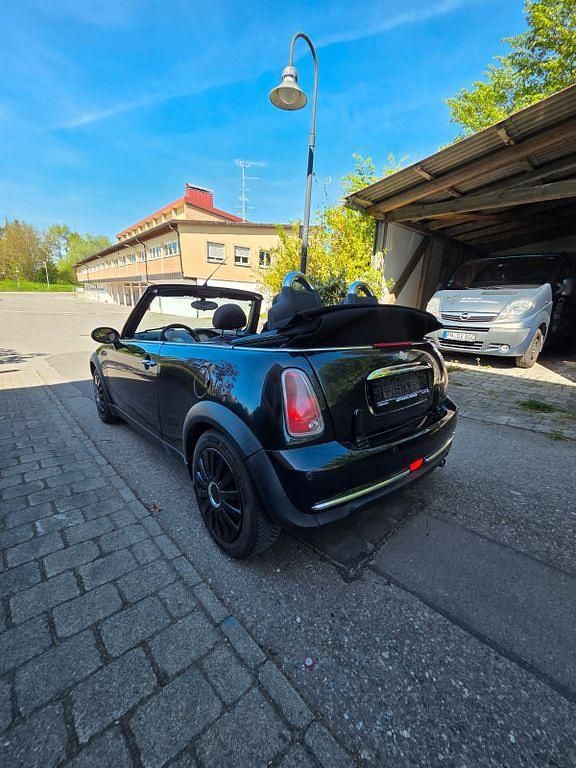 Second-hand Mini One Cabriolet 90 CP (66 kW) 2005 Negru Cabrio