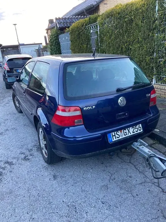 Occasion VW Golf IV 101 ch (74 kW) 2003 Bleue Berline