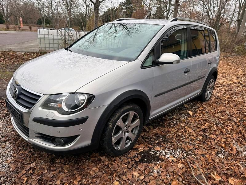 Silber Gebraucht 2008 VW Touran Cross Van / Kleinbus | 3.750 € (Guter Preis) - Bild 1/4