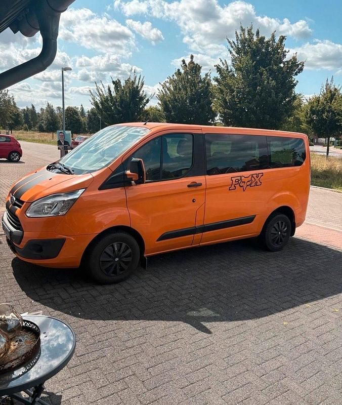 Orange Gebraucht 2016 Ford Transit Van / Kleinbus | 12.000 € (Guter Preis) - Bild 1/4