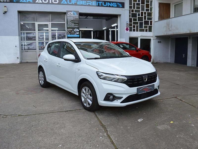 Gebraucht Dacia Sandero Comfort 91 PS (66 kW) 2021 Weiß Limousine