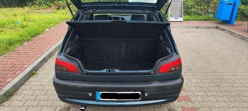 Gebraucht Peugeot 306 75 PS (55 kW) 1996 Grün Limousine