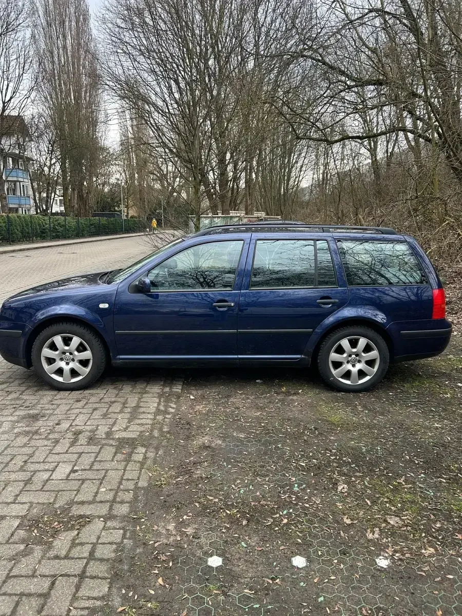Gebraucht VW Golf IV 105 PS (77 kW) 2000 Blau Kombi