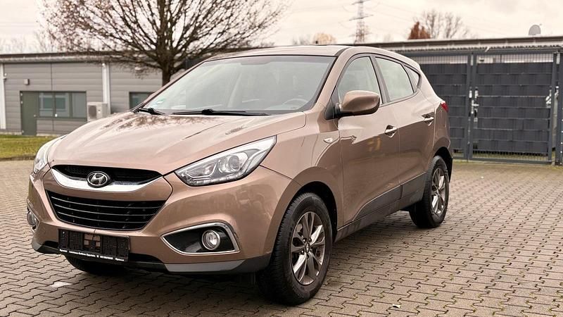 Andere farben Gebraucht 2015 Hyundai ix35 Edition SUV | 5.900 € (Guter Preis) - Bild 1/4