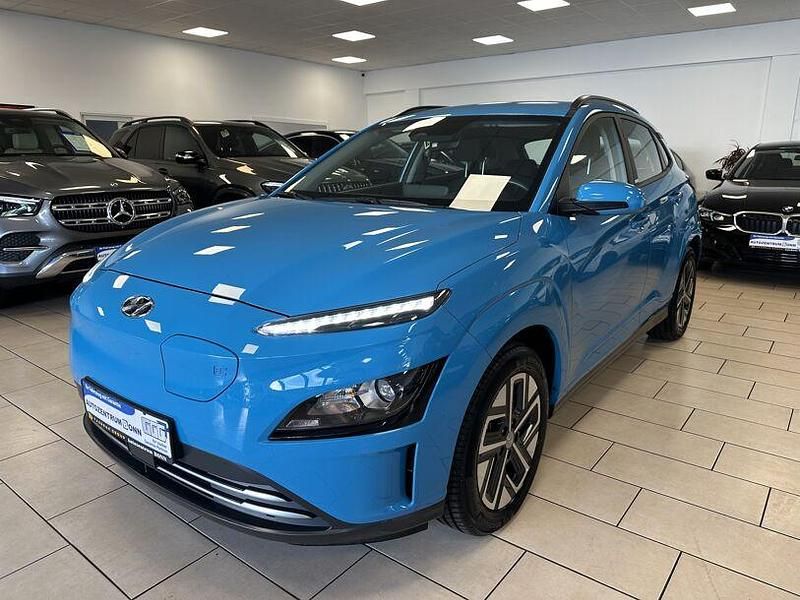 Hellblau Gebraucht 2021 Hyundai Kona Select SUV | 15.500 € (Fairer Preis) - Bild 1/4