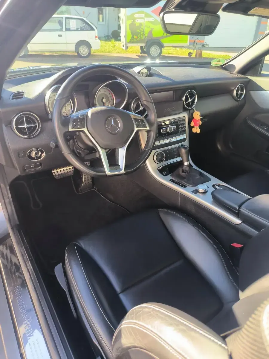 Gebraucht Mercedes SLK250 204 PS (150 kW) 2011 Silber Cabrio