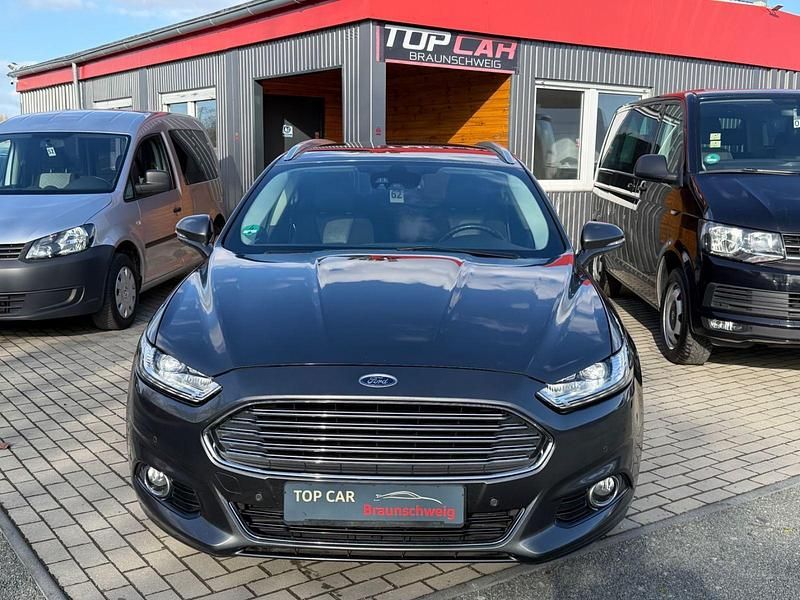 Gebraucht Ford Mondeo Titanium 179 PS (131 kW) 2016 Grau Kombi