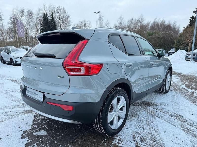 Gebraucht Volvo XC40 Core 163 PS (119 kW) 2025 Grau SUV
