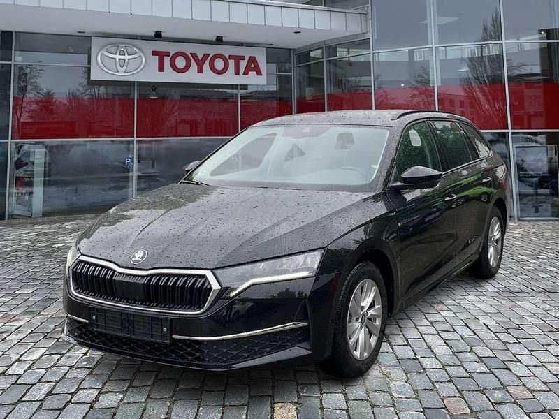 Schwarzmagic perleffekt Gebraucht 2025 Skoda Octavia Selection Kombi | 27.990 € (Superpreis) - Bild 1/4