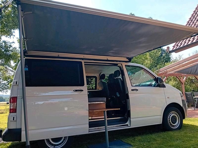 Weiß Gebraucht 2013 VW T5 Van | 17.200 € (Teuer) - Bild 1/4