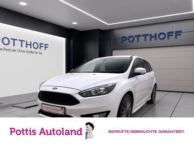 Weiß Gebraucht 2017 Ford Focus ST-Line Kombi | 12.877 € (Etwas zu teuer) - Bild 1/4
