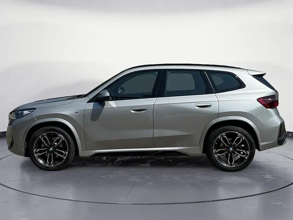Gebraucht BMW X1 M Sport 163 PS (119 kW) 2025 Silber SUV