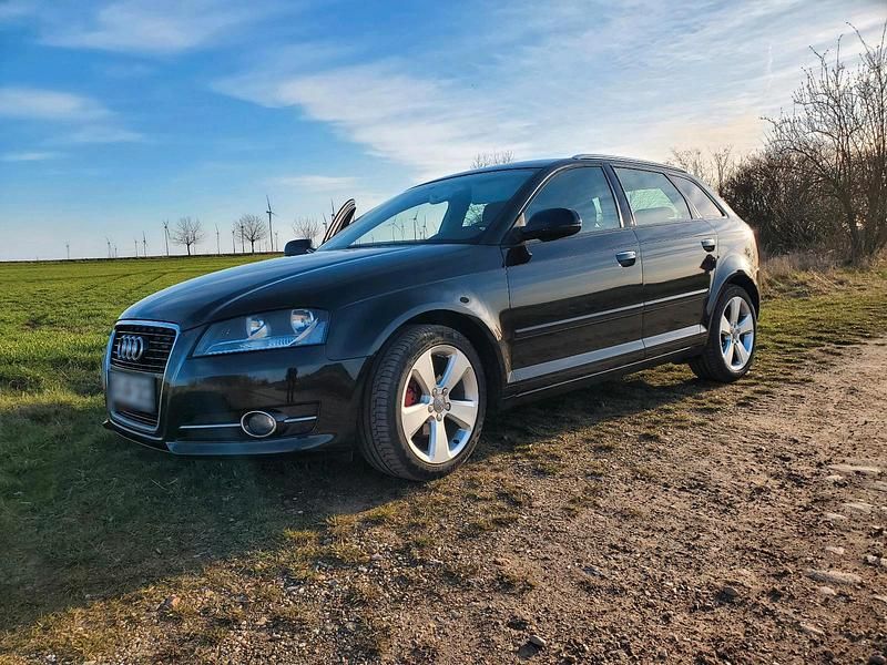 Gebraucht Audi A3 Ambiente 125 PS (91 kW) 2010 Schwarz Kleinwagen