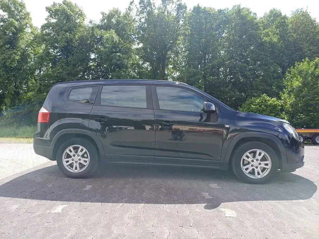 Gebraucht Chevrolet Orlando LT 141 PS (103 kW) 2013 Schwarz Van / Kleinbus