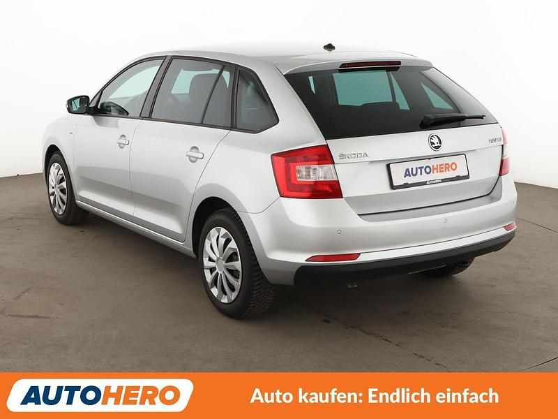 Gebraucht Skoda Rapid Drive 90 PS (66 kW) 2017 Grau Kleinwagen