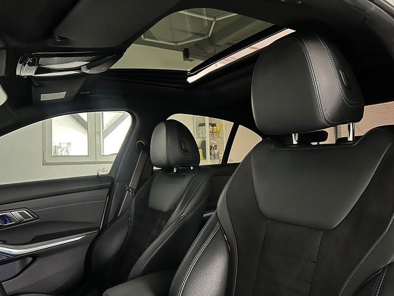 Gebraucht BMW 330 M Sport 258 PS (189 kW) 2019 Weiß Limousine