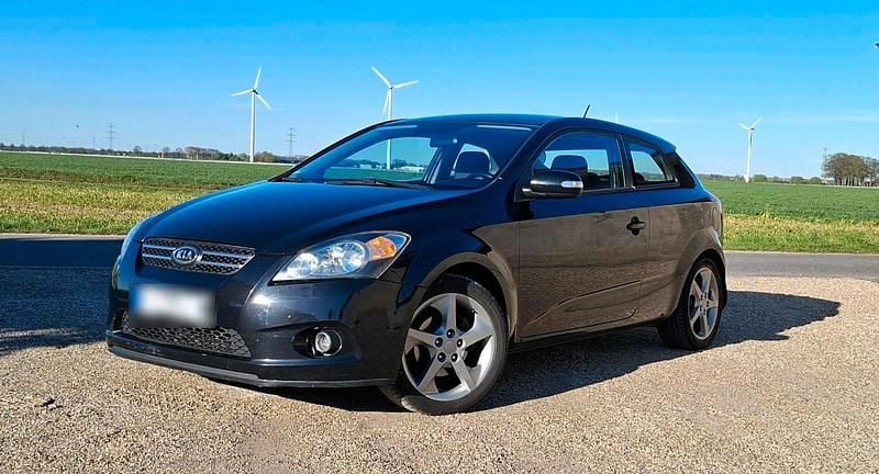 Gebraucht Kia Ceed 116 PS (85 kW) 2010 Schwarz Kleinwagen