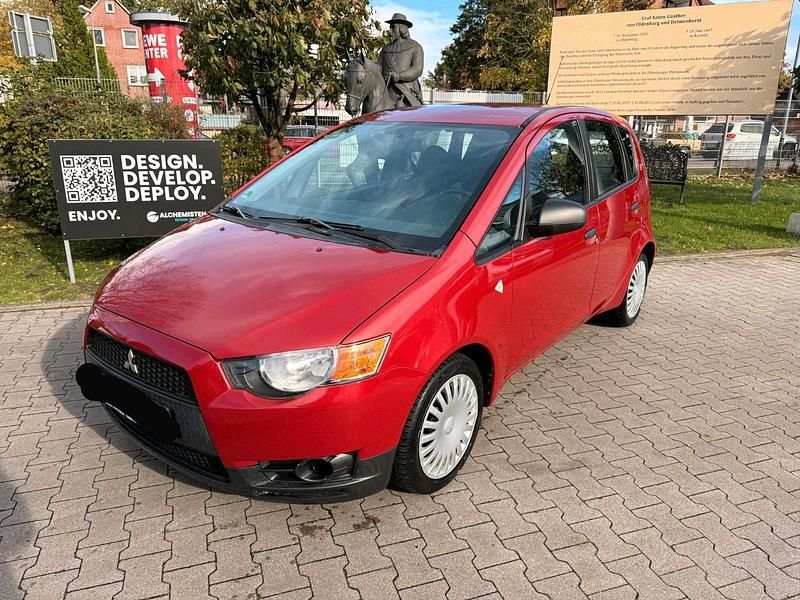 Rot Gebraucht 2009 Mitsubishi Colt Limousine | 2.999 € (Etwas zu teuer) - Bild 1/4