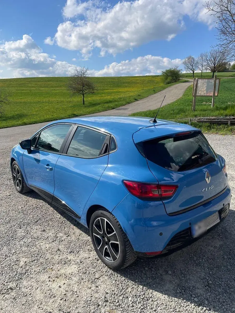 Gebraucht Renault Clio IV Dynamique 90 PS (66 kW) 2013 Blau Kleinwagen