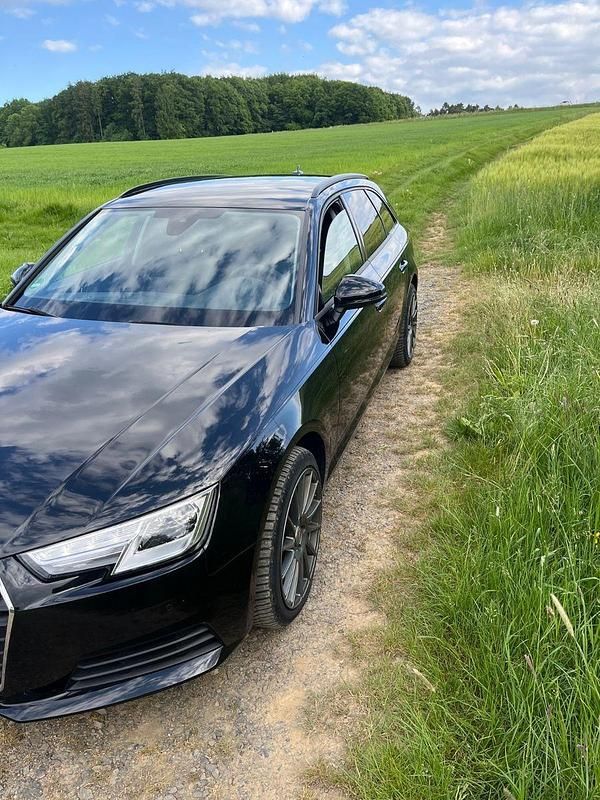 Gebraucht Audi A4 170 PS (125 kW) 2018 Schwarz Kombi