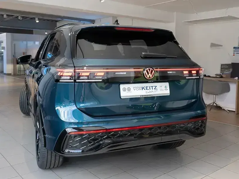 Neu VW Tiguan R-line 204 PS (150 kW) 2026 Blau SUV