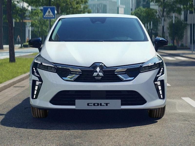 Gebraucht Mitsubishi Colt Plus 143 PS (105 kW) 2025 Weiss Limousine
