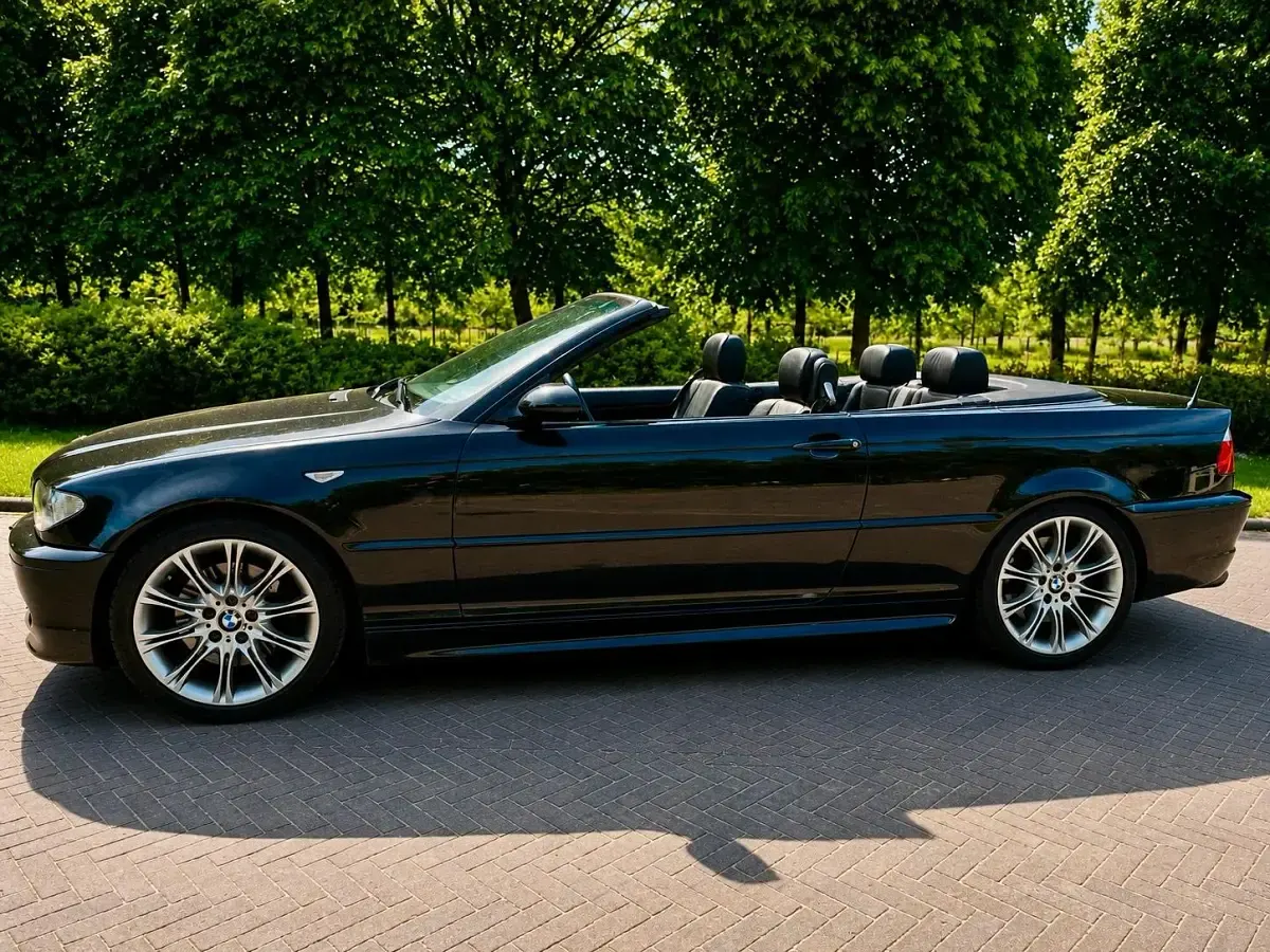 Gebraucht BMW 330 Cabriolet 231 PS (169 kW) 2003 Schwarz Cabrio