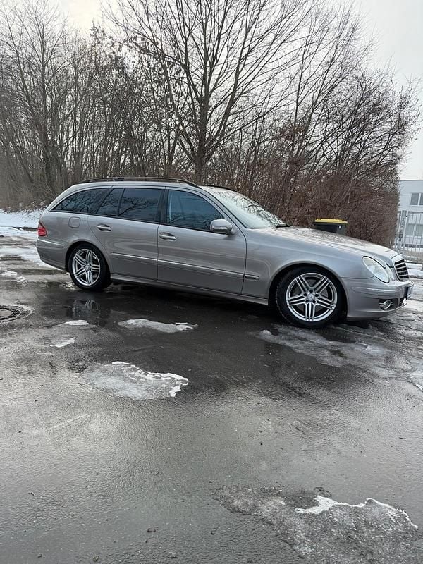Gebraucht Mercedes E280 231 PS (169 kW) 2007 Beige Kombi