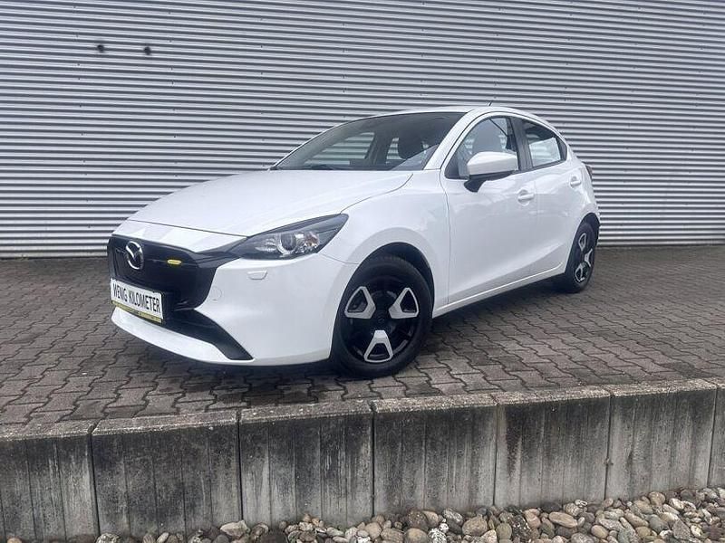 Gebraucht Mazda 2 Center-Line 75 PS (55 kW) 2023 Weiss Kleinwagen