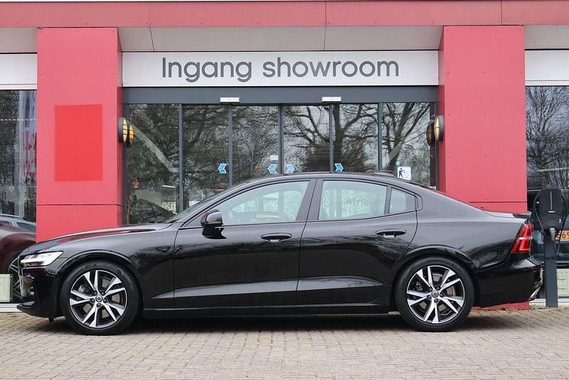 Gebraucht Volvo S60 252 PS (185 kW) 2019 Schwarz Limousine