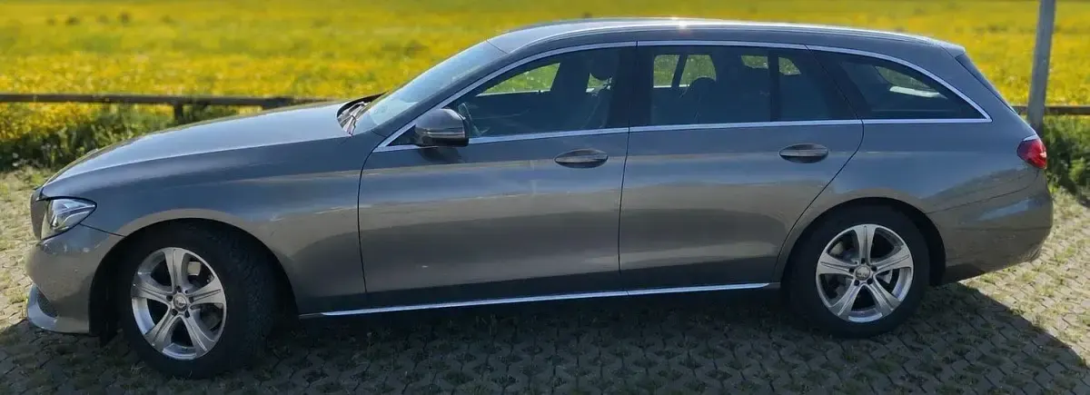 Gebraucht Mercedes E200 Avantgarde 150 PS (110 kW) 2017 Grau Kombi