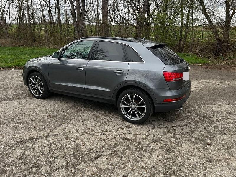 Gebraucht Audi Q3 Sport 150 PS (110 kW) 2015 Grau SUV