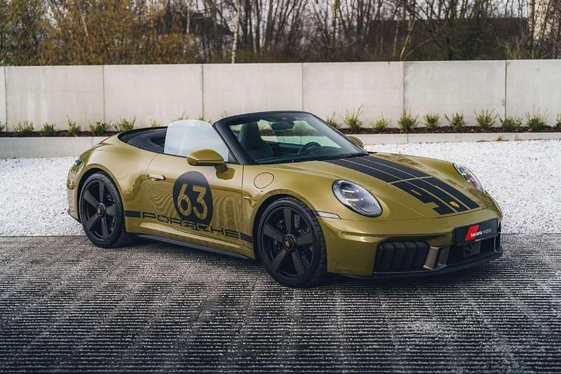 Neu Porsche 992 541 PS (397 kW) 2026 Grün Cabrio